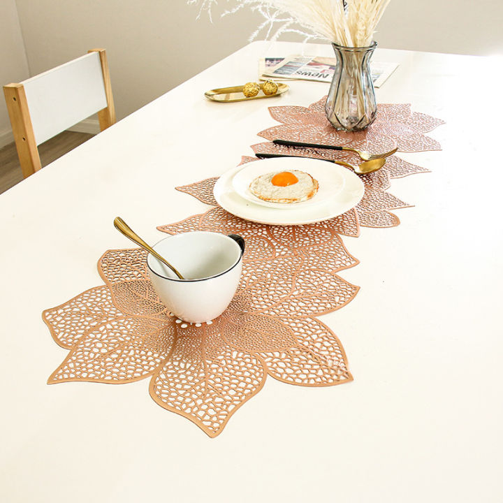 Table%20Mat%20Hibiscus%20Flower%20Bronzing%20Pvc%20Placemat%20Hollow%20Out%20Insulation%20Coaster%20Flag%20Pads%20Bowl%20Home%20Christmas%20Decor%20Heat%20Resistant%20-%20Image%203