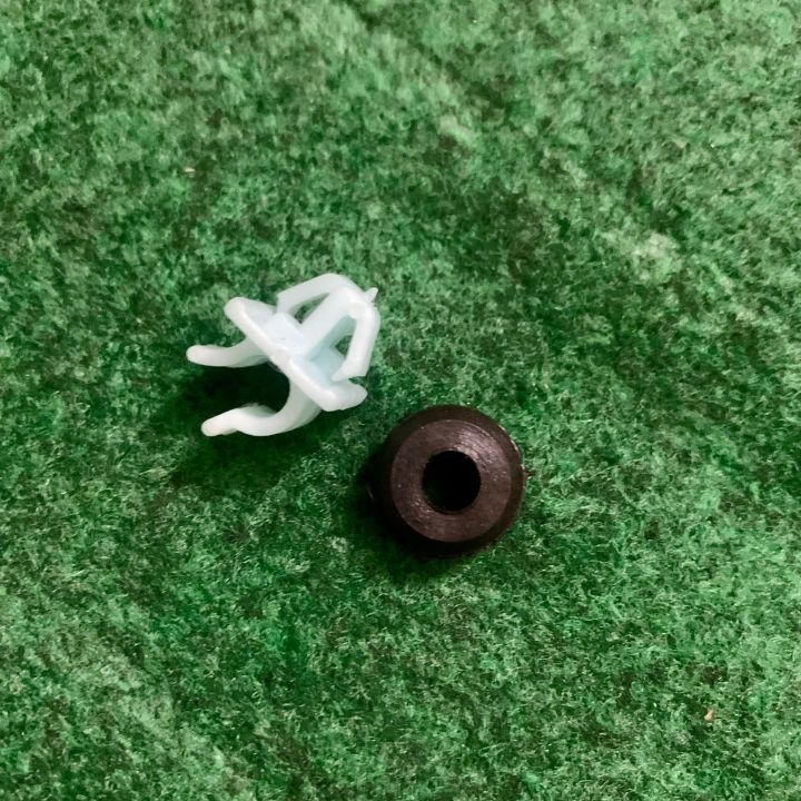 Pack%20of%202%20Suzuki%20Mehran%201999-2018%20Bonet%20Rod%20Clip%20-%20Image%203