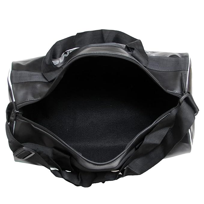 Sustainable%20Travel%20Duffle%20%E2%80%93%20Thickened%20Fabric%20Gym%20&%20Work%20Bag%20-%20Image%204