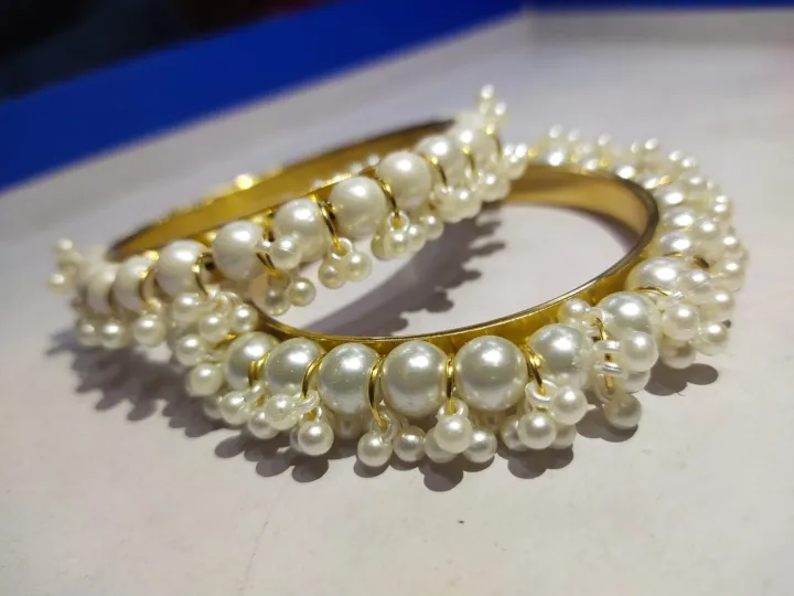 Pearl%20Bangles%20For%20Girls%20and%20Women%20Stylish%20and%20Simple%20-%20Image%203