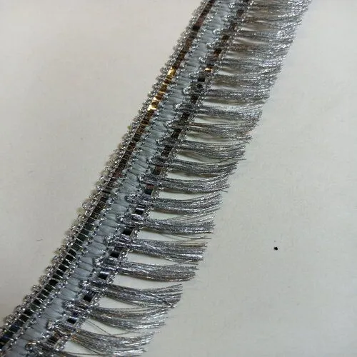 Silver%20colour%20kiran%20lace%20size%20is%201%20inch%20for%20sale%20in%20very%20reasonable%20price.%20-%20Image%204