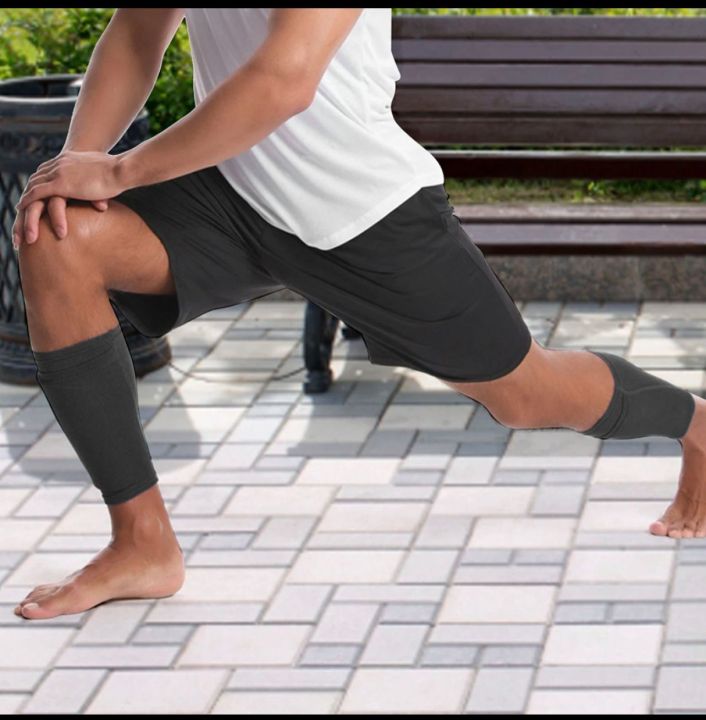 1%20Pair%20Of%20Football%20Shin%20Plate%20Socks%20Soccer%20Athlete%20Anti-Slip%20Shin%20Guard%20Socks%20-%20Image%202