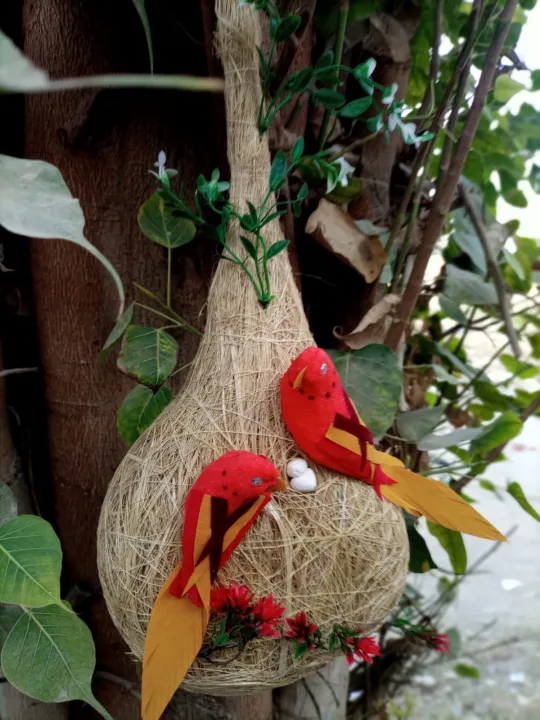 Customized%20Handmade%20Artificial%20beautiful%20Bird%20nest,%20with%20Bird%20Egg%20Decorative%20Nest,%20excellent%20Decor%20Hanging%20Nesting%20Hand%20Woven%20Natural%20Humming%20Bird%20Nest%20Hut%20for%20Window%20Home%20Garden%20Tree%20Outdoor%20Event%20and%20Decoration%20-%20Image%204