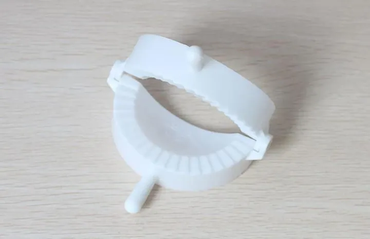 Pack%20of%203%20Different%20sizes%20samosa%20maker%20samosa%20shaper%20-%20Dumpling%20Press%20Mold%20-%20Roohan%20Store%20-%20Image%203