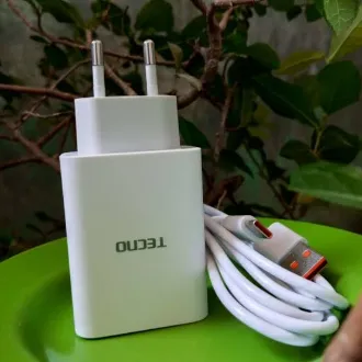 Tecno%20Fast%20Charger%20with%20Type-C%20Data%20Cable%20%7C%20Rapid%20Charging%20Wall%20Adapter%20for%20All%20Tecno%20Phones%20%7C%20Tecno%20Type-C%20Charger%20%7C%20Certified%20Tecno%20Fast%20Charging%20Adapter%20-%20Image%204