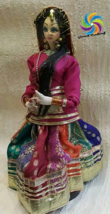 Handmade%20Dolls%20Dulhan%20Pakistani%20Traditional%20Dolls%20.%20Pakistani%20souvenirs.%20%20Made%20with%20cloth%20.%20Collector%20item%20-%20Image%203