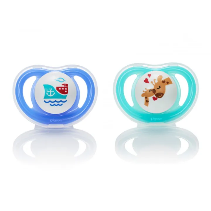 PIGEON%20MINILIGHT%20PACIFIER%20(L)%2012M+%20-%20Image%202