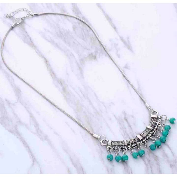 pendant necklace