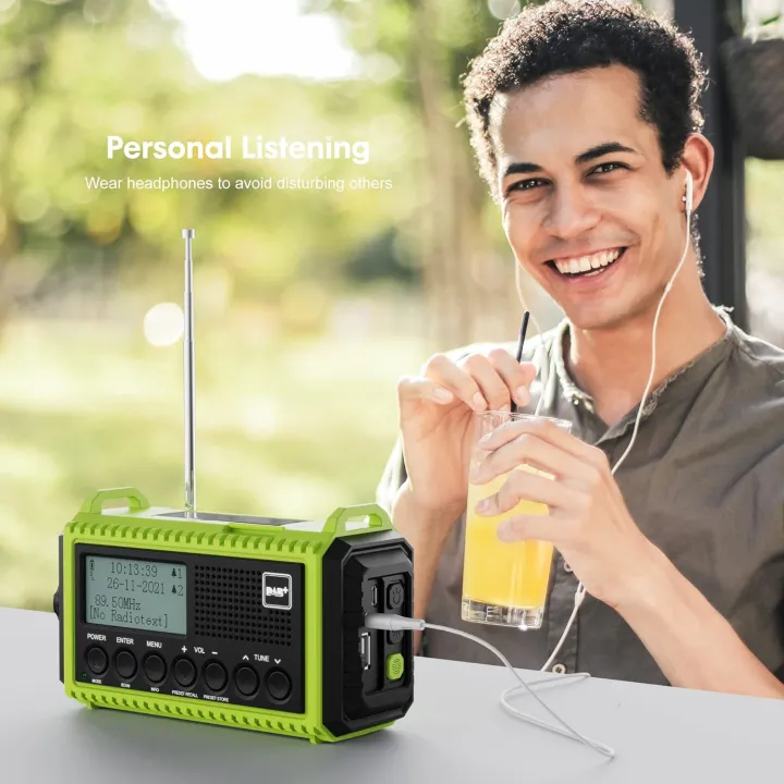 MESQOOL%20Portable%20DABFM%20Radio%20with%20Rechargeable%20Battery,%20Hand%20Crank%20Solar%20Outdoor%20Digital%20DAB+%20Radio%20with%20USB%20Charger,%20Emergency%20SOS%20Alarm,%20Headphone%20Jack,%20Alarm%20Clock,%20Flashlight%20&%20Reading%20Light%20ORIGINAL%20UK%20ZONE%20STOCK%20-%20Image%204