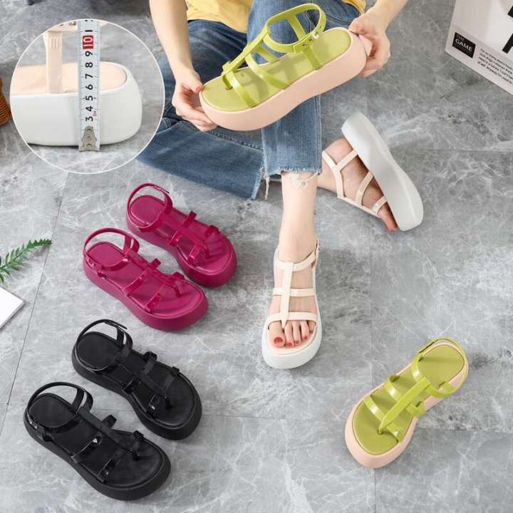 New Mesa high heeled clip on sandals with exposed toes sponge cake thick soled Roman beach shoes