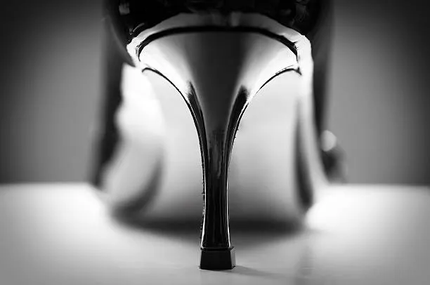 Yuppies%20Star%20Wax%20Anti%20Fungal%20Shoe%20Polish%20Black%20Paste%20100%20ml%20(Made%20in%20Malaysia)%20-%20Image%204