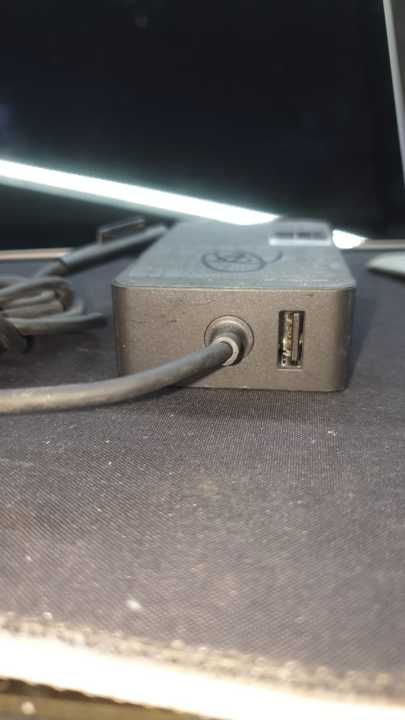 Microsoft%20Surface%20Charger%20Genuine%2035w.%20Genuine%20murface%20Pro%204/5/6/7%20Charger%20/%20Microsodt%20surface%20charger%20/%20100%25%20genuine%20charger%20,%20original%20charger%20-%20Image%208
