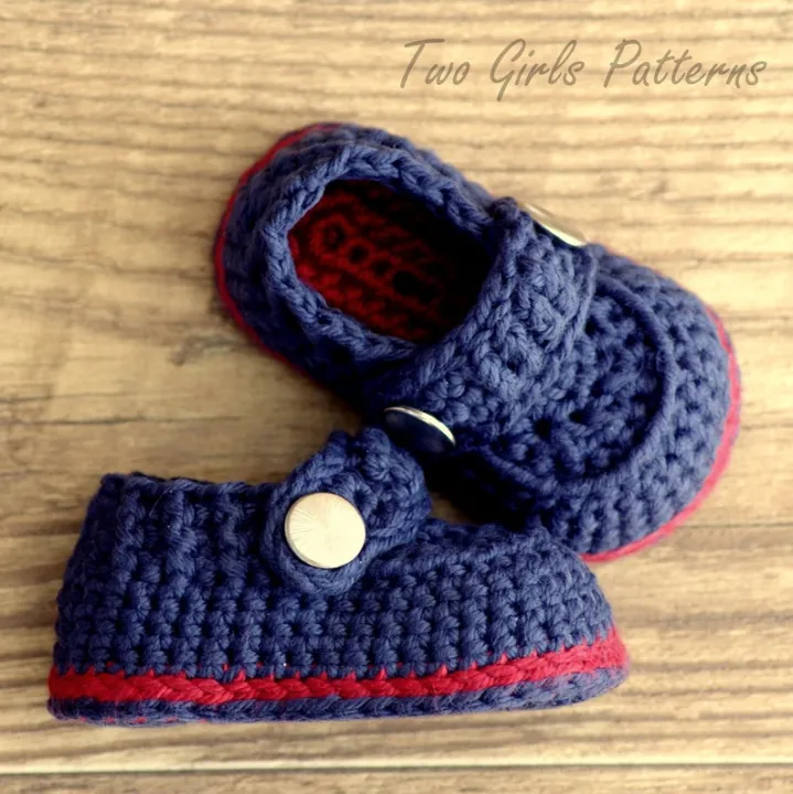 ZEBY%20Crochet%20shoes%20for%20babies%20-%20soft%20booties%20for%20newborn%20-%20Handmade%20unisex%20crochet%20shoes%20-%20Perfect%20infant%E2%80%99s%20gift%20-%20Image%205