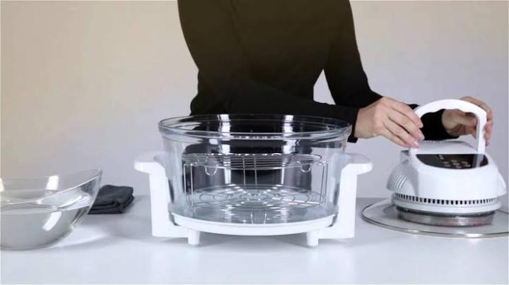 Imported%20Multi-functional%20air%20fryer%20/%20Halogen%20convection%20oven%20-%20Image%207