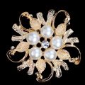Women Breastpin Elegant Flower Pearl Brooch Pin for Party Dating pins for bag. 