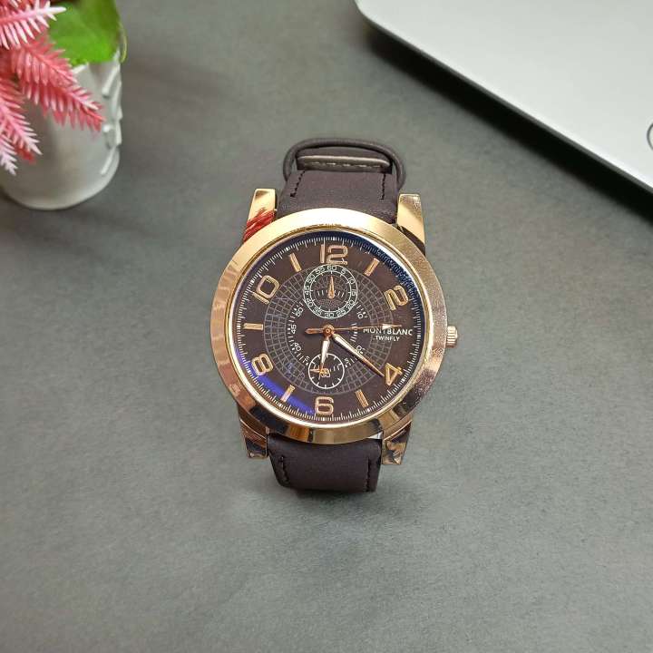 Premium%204%20in%201%20Leather%20Collection%20Gift%20Set%20for%20Men%20-%20Leather%20Wallet,%20Strap%20Watch,%20High-Quality%20Belt,%20Stylish%20Sunglasses%20with%20Premium%20Packing%20Box-%20Perfect%20Business%20Gift,%20Fashionable%20and%20Casual.%20-%20Image%207