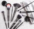 Focallure 10Pcs/Set Makeup Brushes Kit with Pouch. 