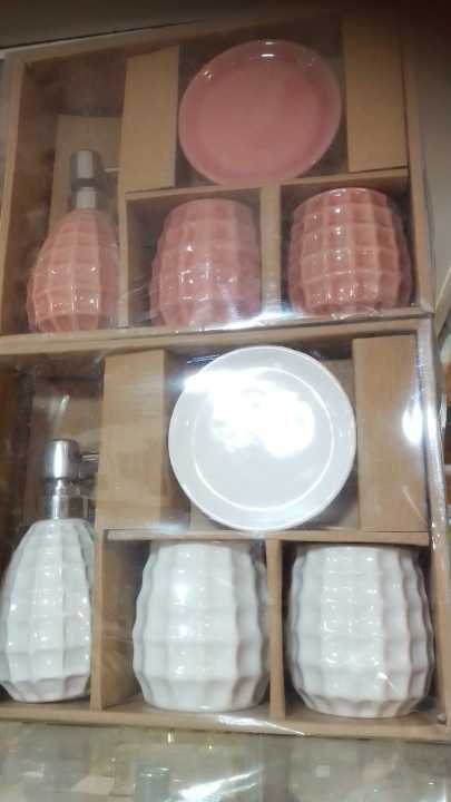 Ceramic%20Bathroom%20Set%20-%204%20Pcs%20Nice%20Quality%20-%20Image%202