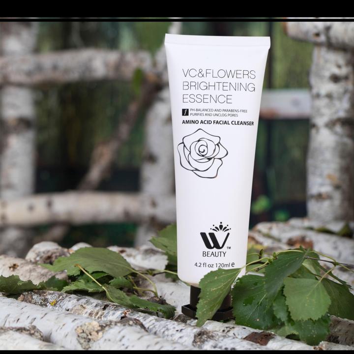 W-Beauty%20Amino%20Acid%20Deep%20Facial%20Cleanser-120%20Ml%20-%20Image%204