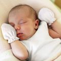 Pack Of 3 Pairs Baby Mittens Newborn Organic Soft No Scratch cotton Gloves Baby Infant with Elastic Wrist 0-6 Months. 