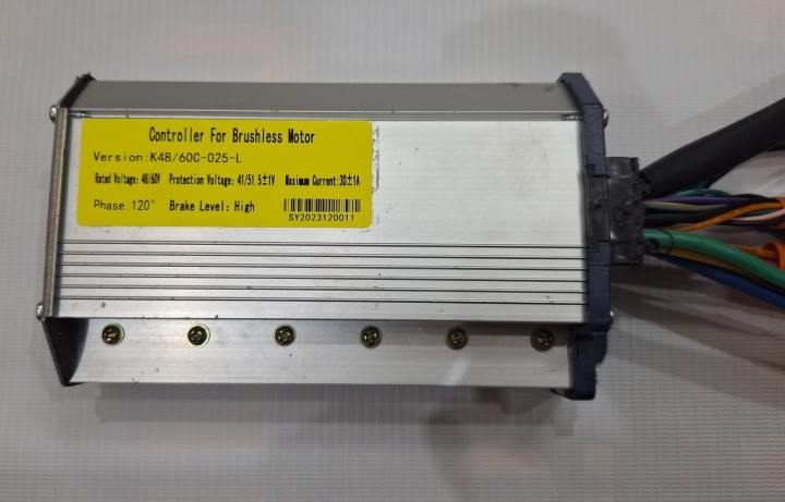 Electric%20Vehicle%20DC%20Brushless%20Motor%20Controller%20Regenerative%20Braking%2048V%2060V%201000-1500W%20Sine%20Wave%20Electric%20Bicycle%20Hub%20Motor%20Controller%20-%20Image%205