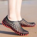 New  Famous Brand Casual Men Sandals Fashion Plastic Sandals Summer Beach Shoes Water Shoes Slippers Fast Shipping. 