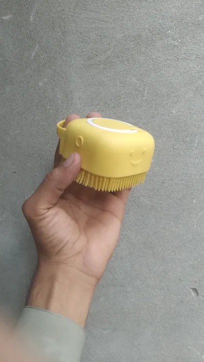 Soft%20Silicone%20Bath%20Scrubber%20with%20Soap%20Dispenser%20Compartment%20-%20Yellow%20Manual%20Body%20Massage%20Brush%20&%20Loofah%20Shower%20Brush%20for%20Deep%20Cleansing%20&%20Skin%20Exfoliation%20-%20Image%207