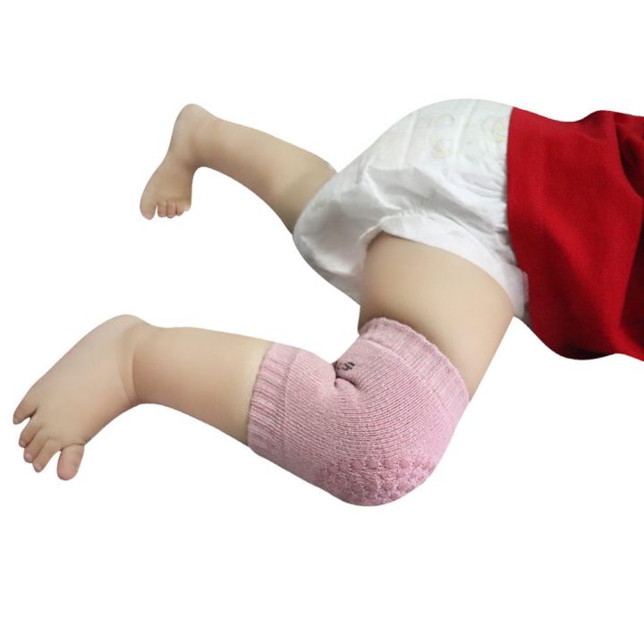 Knee%20Pads%20for%20Baby%20%E2%80%93%20Soft,%20Protective%20Knee%20Pads%20for%20Crawling%20%E2%80%93%20Comfortable,%20Anti-Slip,%20and%20Cushioned%20for%20Baby%E2%80%99s%20Knees%20-%20Image%204