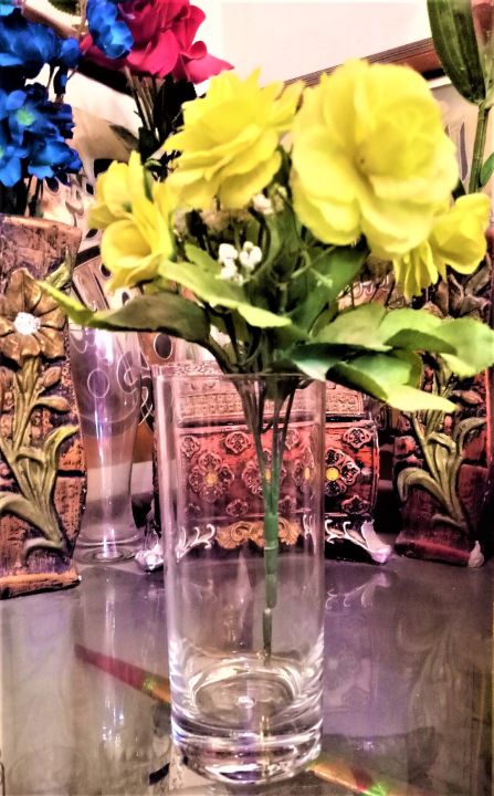 Imported%20Heavy%20Base%20High%20Quality%20Transparent%20Glass%20Flower%20Central%20Vase%20-%20Image%203
