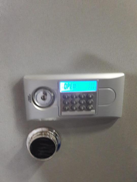 34%20Digital%20Electronic%20Safe%20-%20Image%206