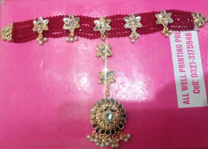 Shop%20Now%20for%20Exquisite%20Sheesh%20Matha%20Patti:%20Available%20in%20Red/Golden/Silver/White!%20-%20Image%202