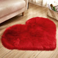 Yfashion 40X50CM Love Heart Shaped Rug Artificial Wool  Hairy Carpet Faux Floor Mat Fluffy Soft Area Rug apetes. 