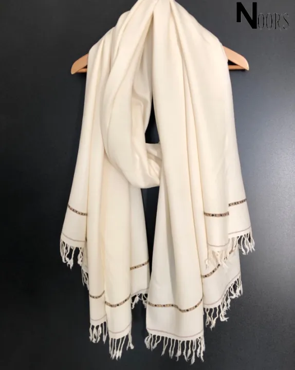 Noor's%20Mens%20Pure%20Woolen%20Pashmina%20Dussa%20Shawl%20Full%20Size%20NSSH001%20(Weighs%20Only%20500g%20%E2%80%93%20Ultra-light%20yet%20perfectly%20warm,%20making%20it%20ideal%20for%20winter)%F0%9F%A7%A3%20Noor%E2%80%99s%20Premium%20Wool%20Shawl%20for%20Men%20%E2%80%93%20Luxury,%20Warmth%20&%20Style%20Wrap%20yourself%20in%20elegance%20with%20Noor%E2%80%99s%20Premium%20Wool%20-%20Image%207