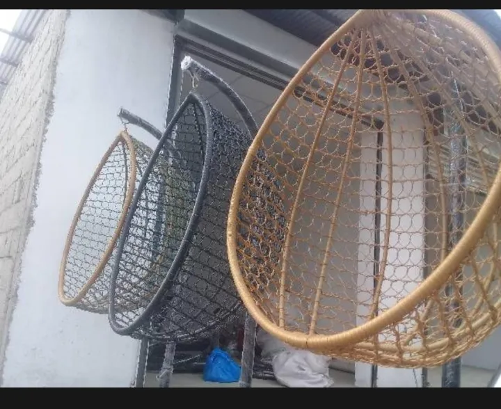 ZM1%20%20%20hanging%20chair%20or%20Hanging%20swing%20with%20stand%20and%204%20cousins%20-%20Image%207