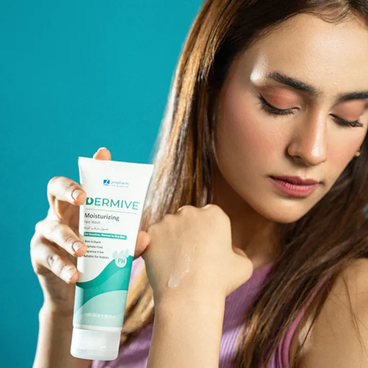 Dermive%20Moisturizing%20Face%20Wash%20for%20Dry%20&%20Sensitive%20Skin%20%7C%20Gentle%20Cleanser,%20Barrier%20Repair,%20Hydrating%20&%20Soothing%20%7C%20Eczema-Prone%20Skin%20%7C%20100ml%20-%20Image%204