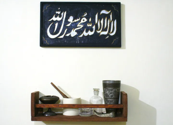 Large%20Wood%20Shelf%20-%20Wall%20Mounted%20Shelf%20-%20Wall%20Storage%20Rack%20-%20Decorative%20U%20Shape%20Shelf%20for%20Room,%20Kitchen%20-%20Image%207