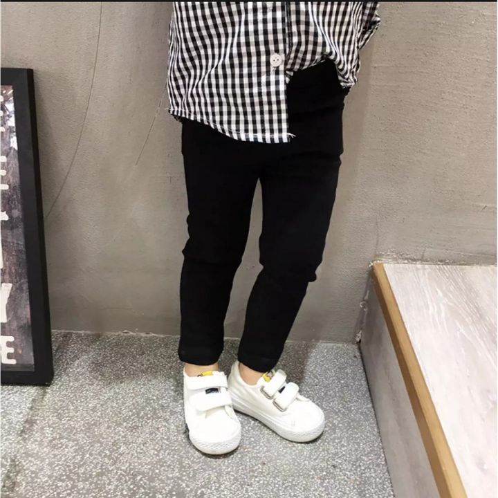 Kids%20Jeans%20Pant%20-%20Image%202