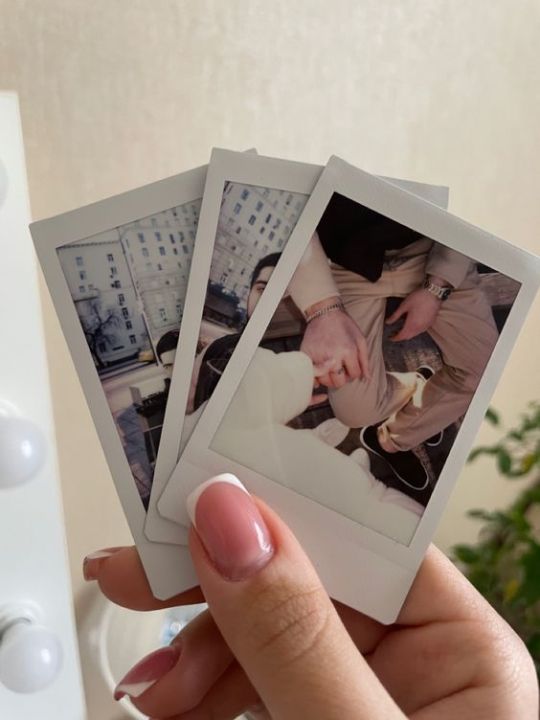 14%20Polaroid%20Pictures%20Custom%20Print%20Personalize%20Photos%20Prints%20Size%202by3%20Inches%20-%20Image%203