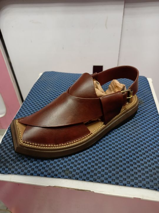 Brown%20"Kaptaan"%20Chapal,%20Original%20Charsadda%20Chapal%20(Kheri)%20-%20Image%204