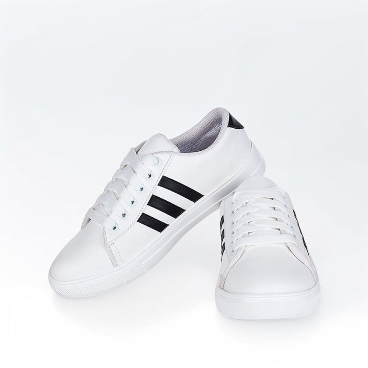 White Trendy Women's Casual Sneakers Comfortable, Stylish, and Versatile Footwear for Everyday Wear