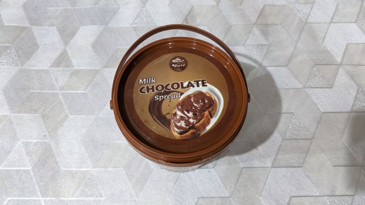 Milk%20Chocolate%20Spread%20%E2%80%93%201%20KG%20%7C%20Smooth%20&%20Creamy%20%7C%20Made%20in%20Pakistan%20-%20Image%206