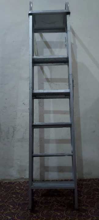 Iron%20Ladder%20Foldable%20Strong%20Non-Slippery%20For%20Home%20Office%20Factory%20Use%20Heavy%20Duty%20Size%205ft-10ft%20%7C%20Folding%20Iron%20Ladders%20For%20Cleaning%20Home%20Factory%20Office%20Easy%20To%20Use%20Most%20Comfortable%20Non%20Slippery%20Strong%20Material%20Ladders%20-%20Image%204
