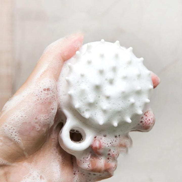 Shampoo%20Massager%20Brush%20Scalp%20Hair%20Scrubber%20with%20Soft%20Silicone%20Bristles%20For%20All%20Type%20Of%20Hairs%20Straight%20Curly%20Wet%20Dry%20For%20Men%20Women%20Children%20-%20Image%2010