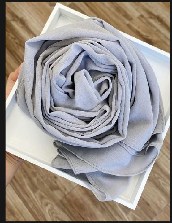 Luxury%20Plain%20Chiffon%20Georgette%20Hijab%20Scarf%20in%20High-Quality%20Fabric,%20Light%20weight%20Hijabs/Scarves/Stoler%20for%20Girls/Women%20(pack%20of%202)%20-%20Image%207