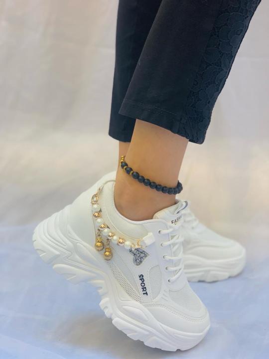 Gull Collection Shoes Step into Fashion with Stylish Sneakers