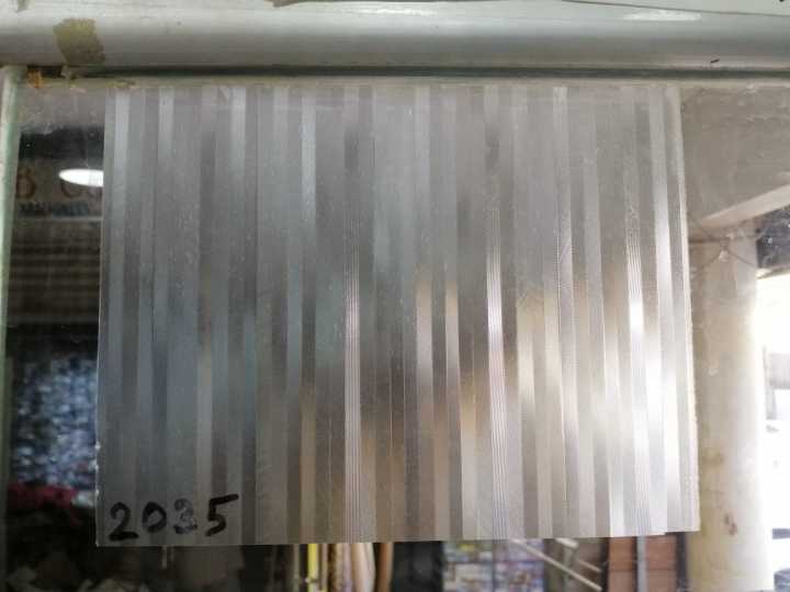 window%20glasspaper%20/%20glass%20door%20paper%20/%20glass%20paper%20/%20mirror%20paper%20/%20privacy%20film%20/%20Self%20Adhesive%20Waterproof%20Anti%20Oil%20and%20Heat%20Resistant%20Pvc%20Glossy%20Sticker%20for%20kitchen%20Available%20-%20Image%203