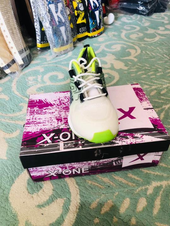 High-Quality%20Performance%20Shoes%20with%20Soulful%20Spikes%20-%20Image%205