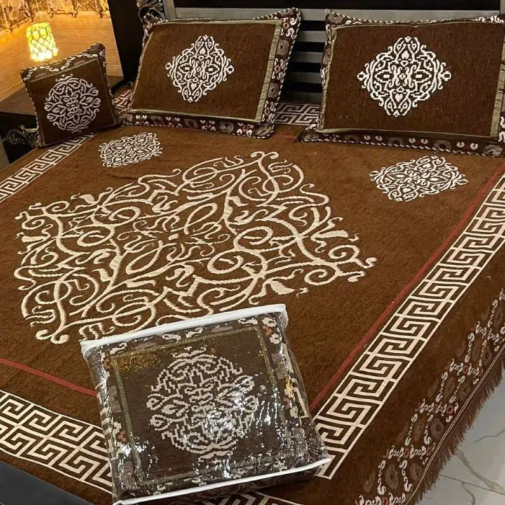 Velvet%20Bedsheet%20King%20Size%20For%20Bridal%20/%20Velvet%20Bed%20Sheet%20King%20Size%204PCS/%20Double%20Bedsheet%20Set%20Fabric%20Velvet%20Jacquard%20Fancy%20Bed%20Sheet%20-%20Image%204