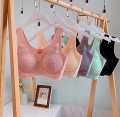 Breathable Lace Traceless Sports Vest Comfortable Gathering Women's push up Bra 1pic. 