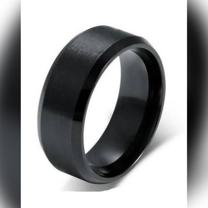 Black%20Titanium%20Stainless%20Steel%20Ring%20for%20Men%20-%20Image%202